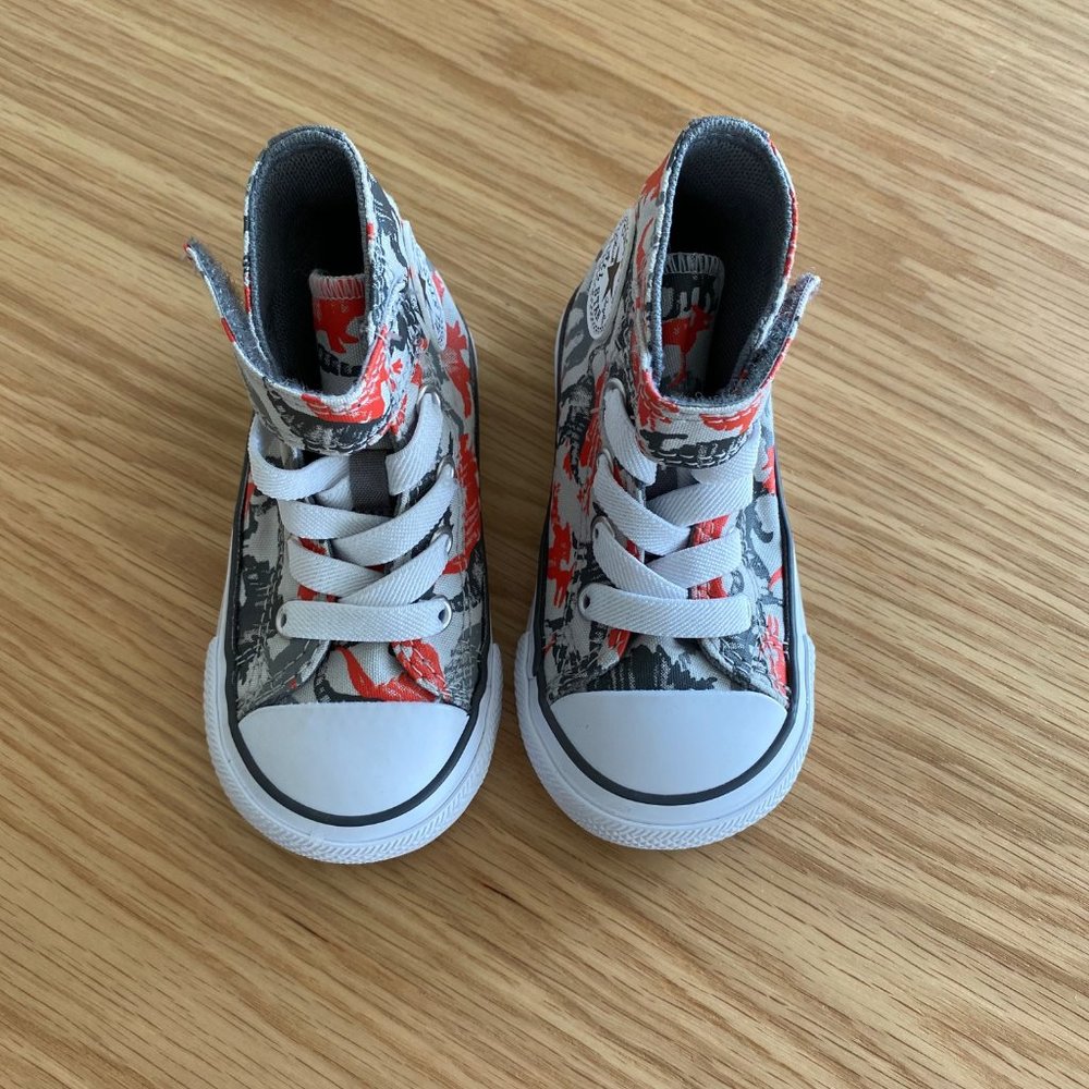 Converse Toddler Dino High Top Sneakers Size 5 Chuck Taylor
